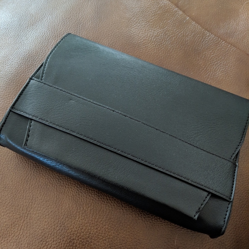 Black Crossbody